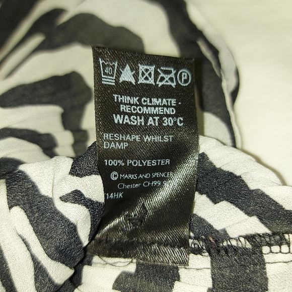 Marks and Spencer Pleated Zebra Long Sleeve Blouse M&S - Picture 4 of 6